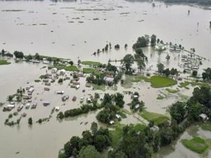 Hindistan'da sel faciası: 400 ölü