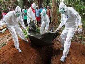 Ebola virüsü yeniden görülmeye başlandı