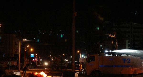 Antalya'da izinsiz gösteriye müdahale