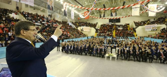 Başbakan Davutoğlu, Manisa’da