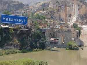 Antik kent Hasankeyf son ziyaretçilerini ağırlıyor