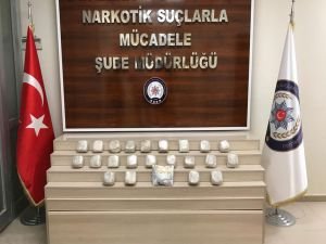 Van'da eroin ve kaçak sigara ele geçirildi