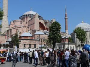 Ayasofya'nın ibadete açılması talebi reddedildi