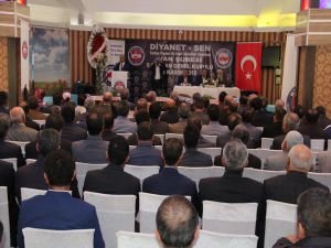 Van'da Diyanet-Sen yönetimi güven tazeledi