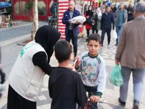 Akkuş: "Üç yüz bin çocuk ailesinden ayrı yaşıyor"