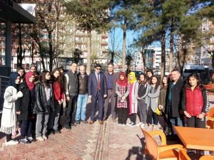 Temiz, başarılı öğrencileri kutladı