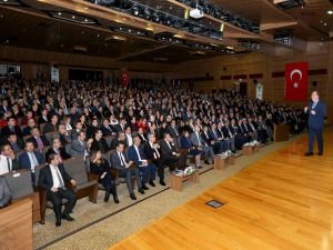 Prof. Dr. Servet Özdemir: "Eğitimde yeni bir bakış açısına ihtiyaç var"