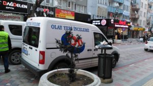 Üniversite öğrencisi bir kız yaşadığı apartta ölü bulundu