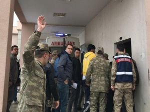 Askeri araç devrildi: Bir asker hayatını kaybetti 5 yaralı