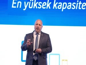 Turkcell 10 maddelik manifesto ile müşterisine “bağlılık” sözü verdi