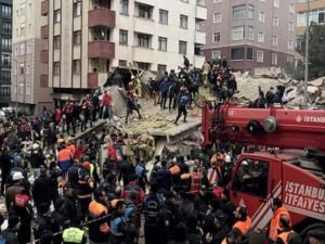 Kartal'daki çöken binada 5 yaralıya daha ulaşıldı