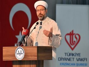 Erbaş: "Sigaranın haram olduğunu milletimize anlatmalıyız"