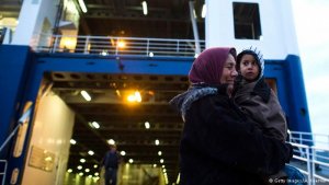 Komşu 500 sığınmacıyı Türkiye'ye gönderecek