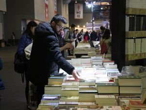 6’ncı Uluslararası CNR Kitap Fuarı başladı