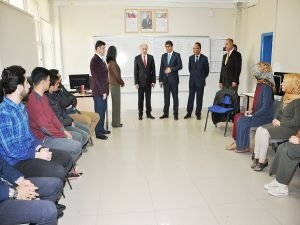 Batman İl Milli Eğitim Müdürü Kurtaran, Mesleki ve Teknik Anadolu Lisesi’ni ziyaret etti
