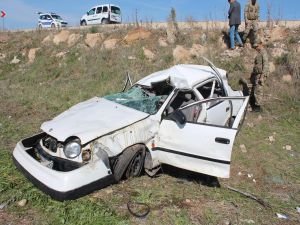 Kahta'da Otomobil takla attı