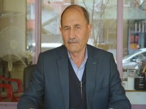 ​35 yıldır muhtarlık yapan Velioğlu güven tazeledi