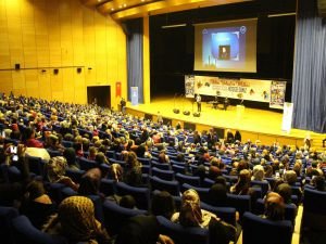 Yetim, yoksul ve mülteciler yararına konser