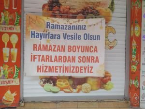 Ramazan'ın ruhuna uygun davranan esnafa tebrik