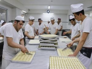 Gaziantepli baklavacılar bayram mesaisinde