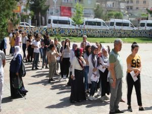 ​Sürekli değişen eğitim sistemi mağdur ediyor