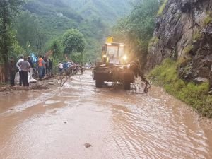 Trabzon'da sel: 6 ölü 4 kayıp