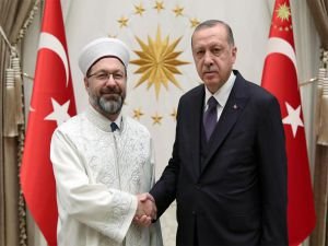 Cumhurbaşkanı Erdoğan, Diyanet İşleri Başkanı Erbaş'ı kabul etti