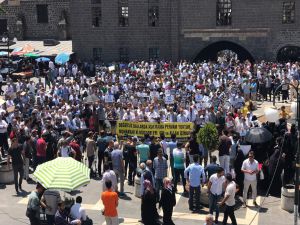 "Şeyh Said Efendi ile arkadaşlarının kabir yerleri açığa çıkarılmadır"