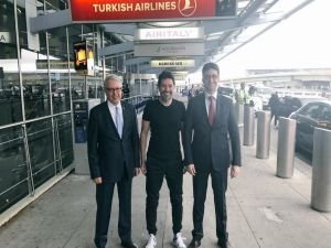 Hakan Atilla Türkiye'ye döndü