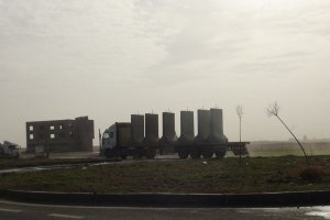 Nusaybin-Qamişlo sınırına beton bloklar yerleştiriliyor