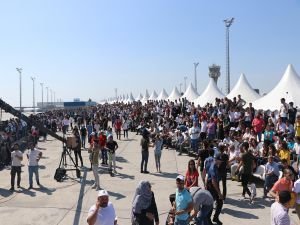 TEKNOFEST'in ilk gününde yoğun katılım