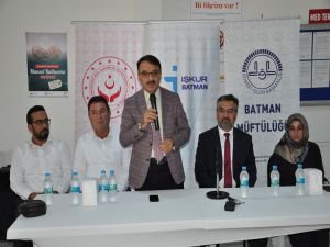 “Çalışma Hayatında Manevi Kalkınma” seminerleri başladı