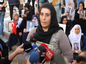 Evlat nöbetindeki acılı anne: Kızımın gelinliğini de kefenini de hazırladım