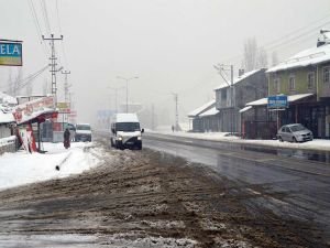 ​Doğu'da 128 köy yolu ulaşıma kapandı