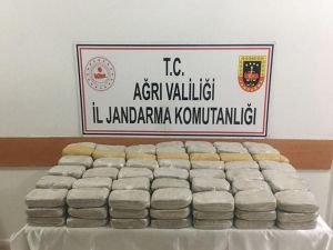 Ağrı'da 74 kilo eroin ele geçirildi