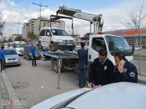 Hatalı park eden araçlar çekilmeyecek, para cezası yazılacak