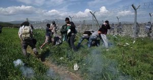 Sınırda sığınmacılara gazlı müdahale