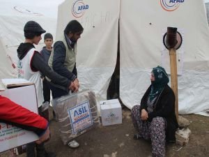 IHO-EBRAR deprem bölgesine yardımlarını ulaştırdı