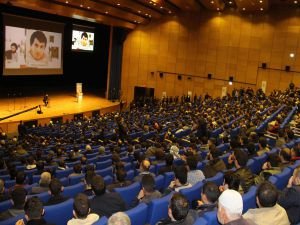 Tekdal: "Şehadet zalimlerin korkulu rüyası, imanlı yüreklerin en büyük aşkıdır"