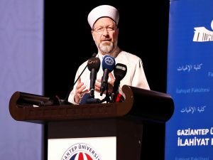 Erbaş: "İslam yeryüzüne huzur ve güven vaat eden evrensel bir nizamdır"