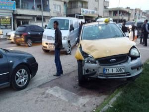 Batman'da maddi hasarlı kaza