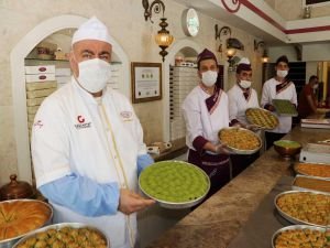 Ramazan ayının bereketi baklava satışlarına da yansıdı