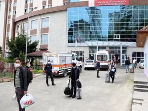 Rize'de karantina süresi dolan 193 kişi evlerine gönderildi