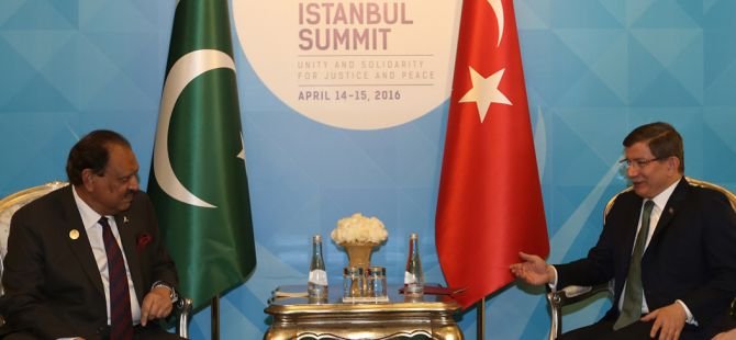 Başbakan Ahmet Davutoğlu, Pakistan Cumhurbaşkanı ile görüştü
