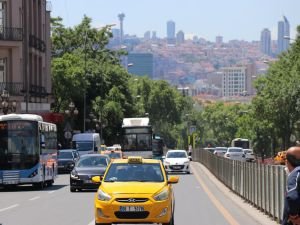 Ankara’da hayat normale döndü, hareketlilik başladı