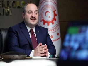 Bakan Varank: "Coronavirus'e karşı yerli ilaç üretildi"