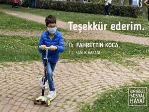 Bakan Koca'dan çocuklara teşekkür mesajı