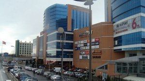 Kızından ayrılmak isteyen damadını vurdu