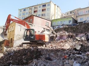 Ankara'da metruk yapılar için yıkım kararı çıktı