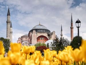 Diyanet İşleri Başkanı Erbaş'tan Ayasofya Camii paylaşımı